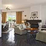 607 Lorena Villa Lagos