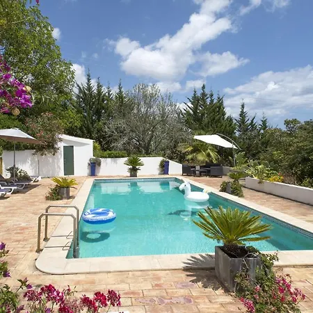 607 Lorena Villa *